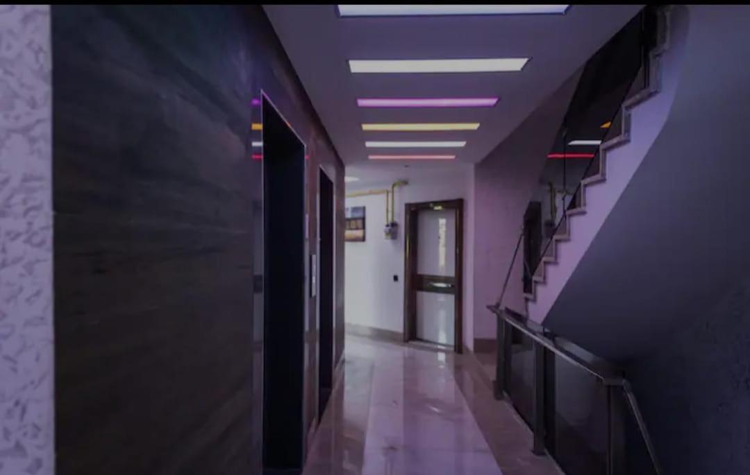 Apartment Konyaalti'nda Luks Havuzlu 1+1