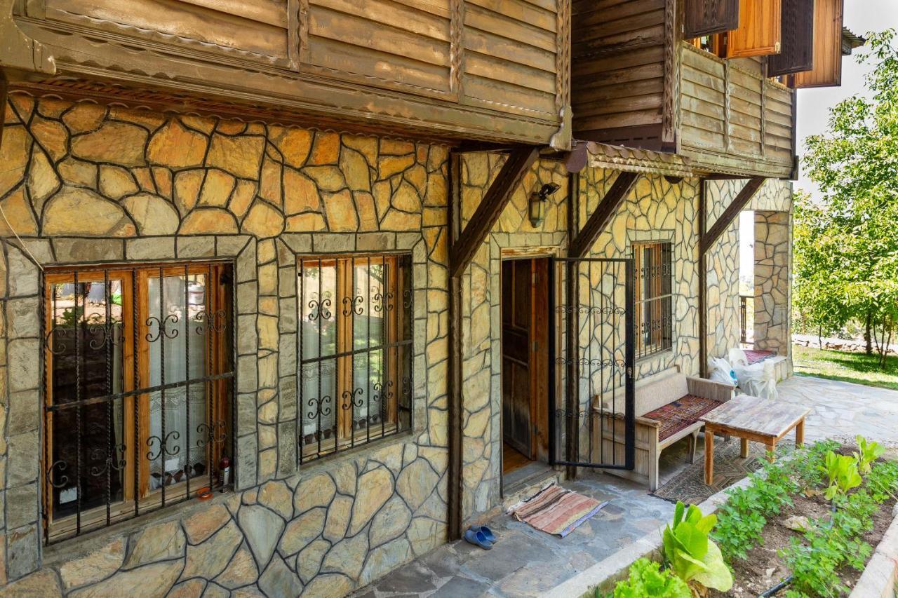 Chalet Feslikan Chalet *