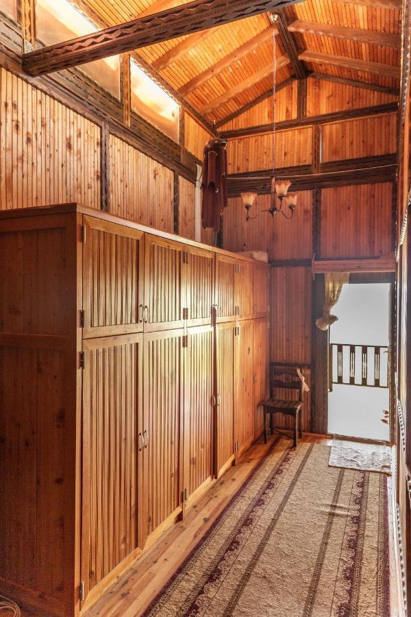 Feslikan Chalet Chalet
