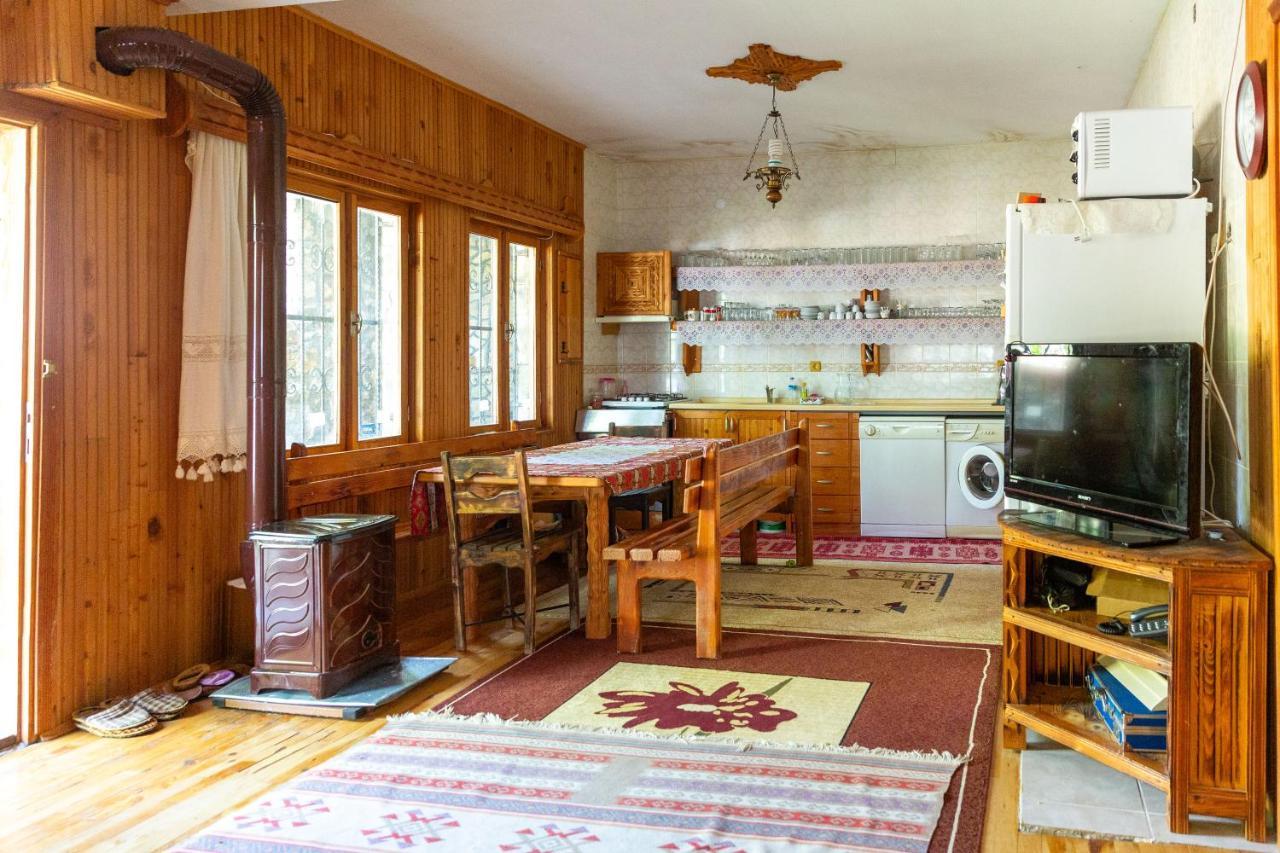 Chalet Feslikan Chalet