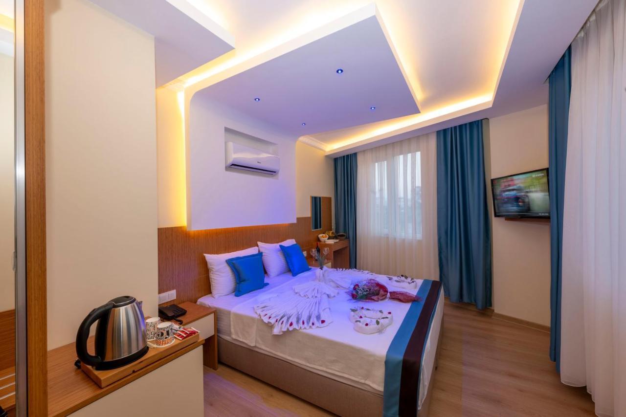 Diamond Luxury Hotel 3*