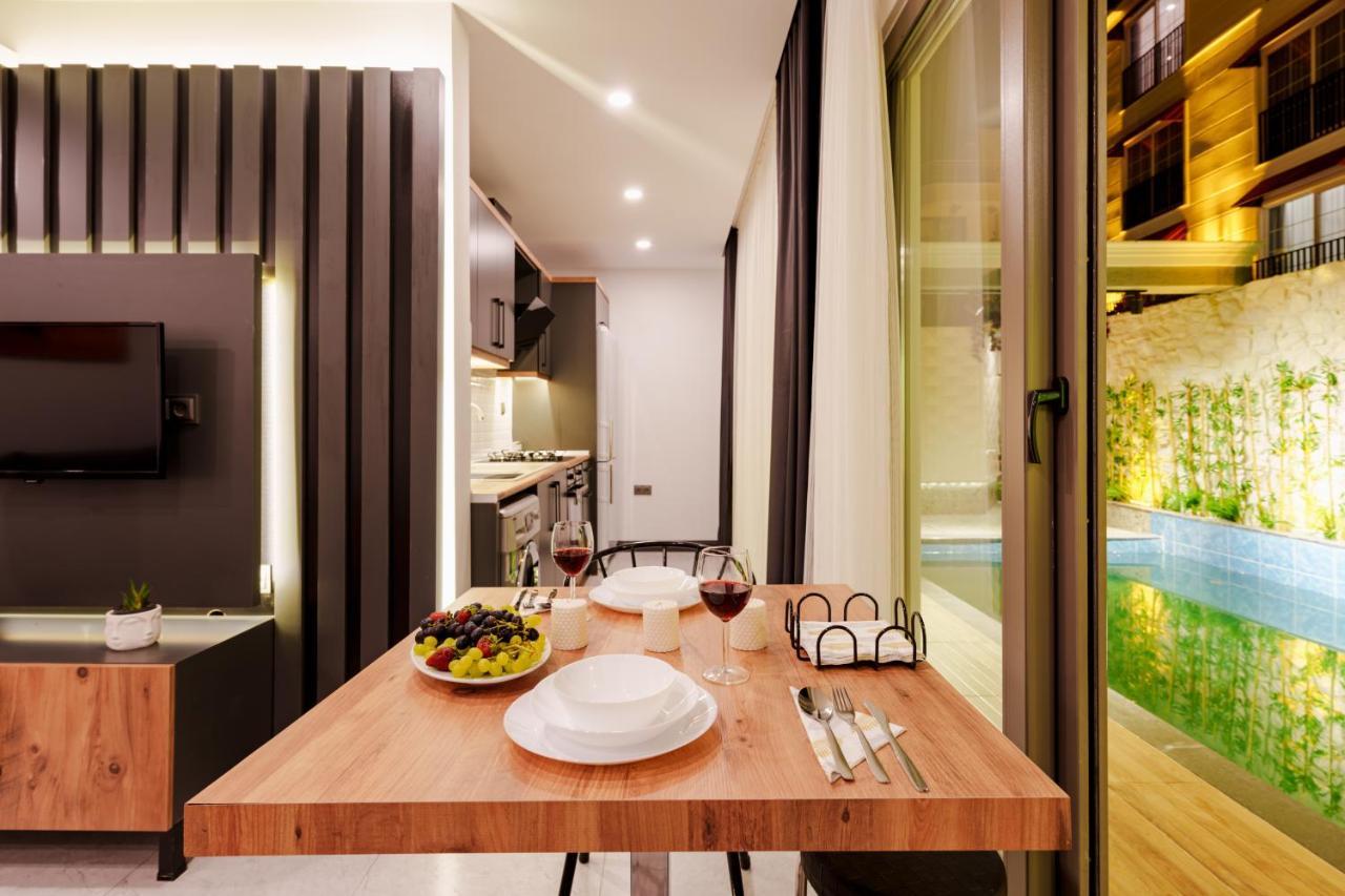 Mrt Suites Lara Aparthotel