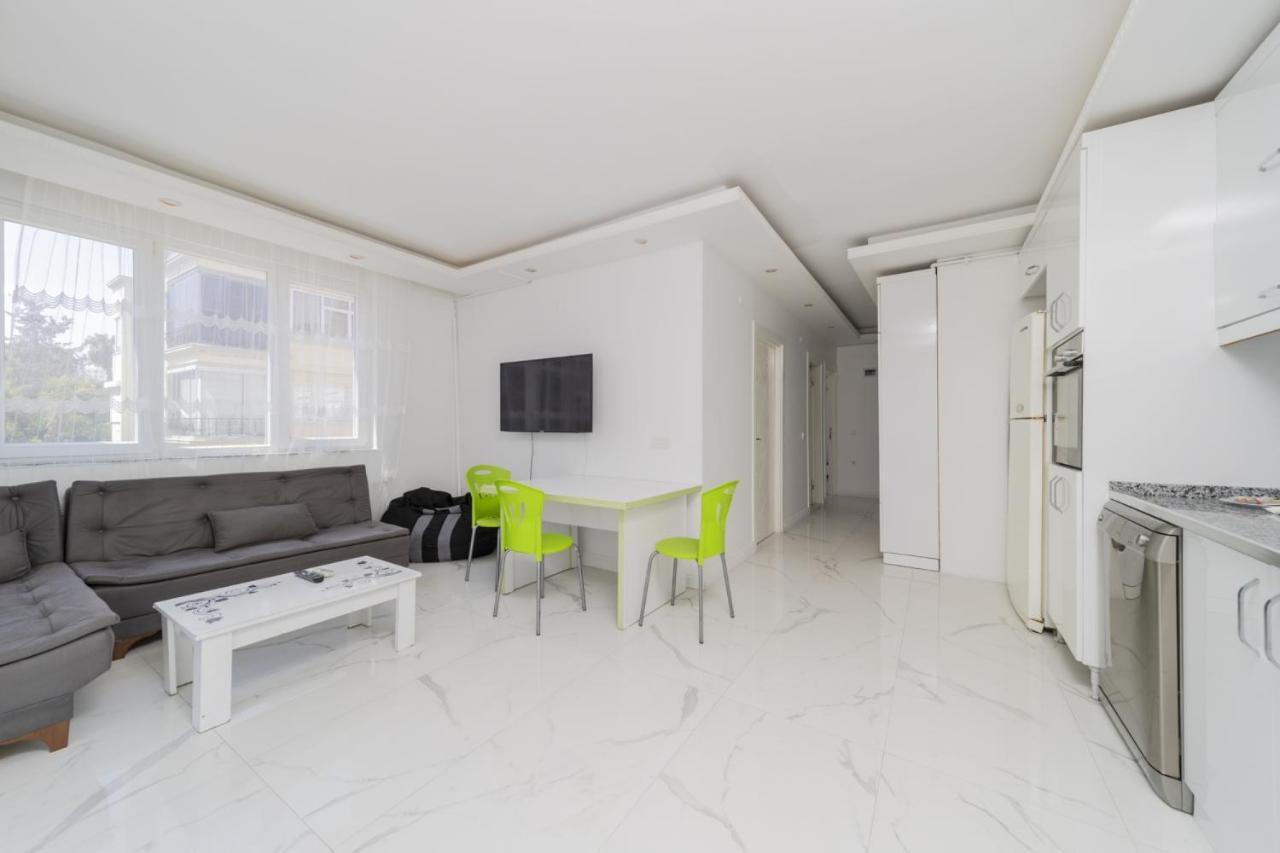 Furnished Flat W Balcony 2 Min To In Apartment Antalya