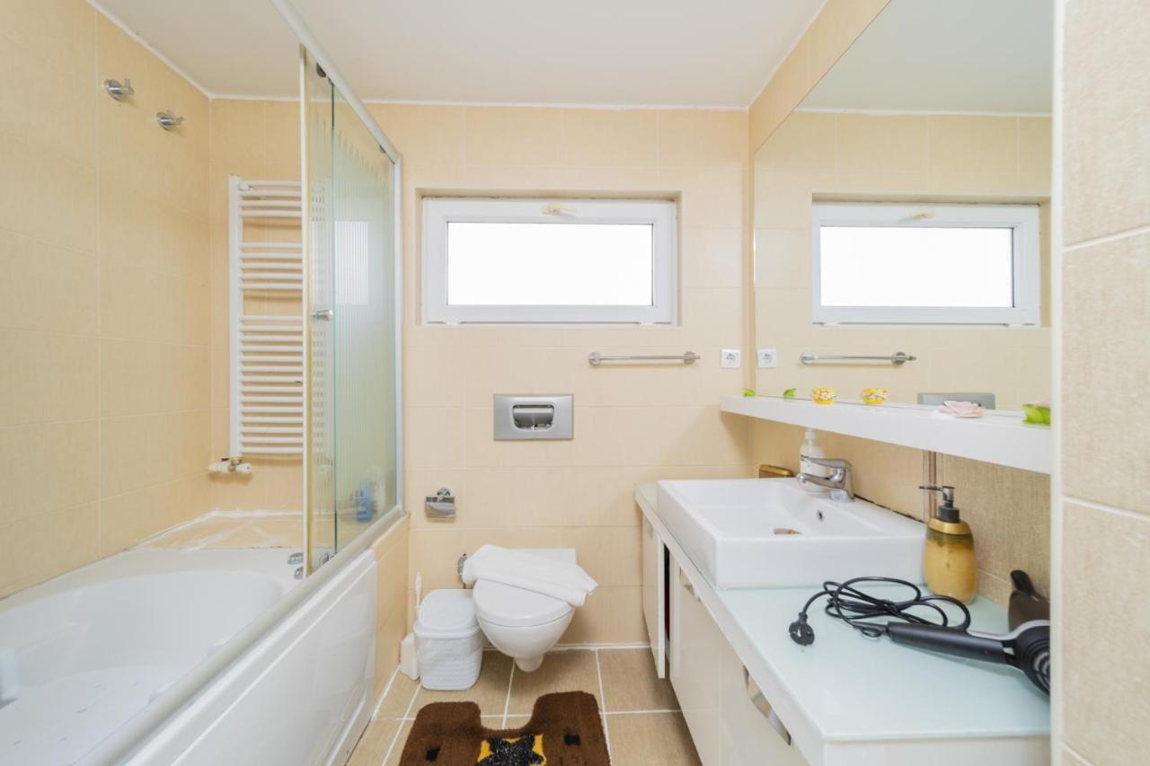 Flat With Balcony 3 Min To Konyaalti Apartment