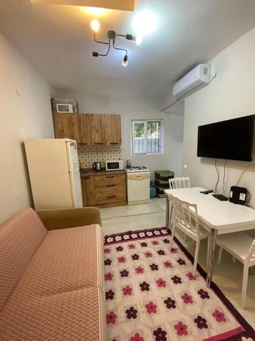 Daire 3 Odali Ful Esyali Antalya'nin Kalbinde Ev Antalya