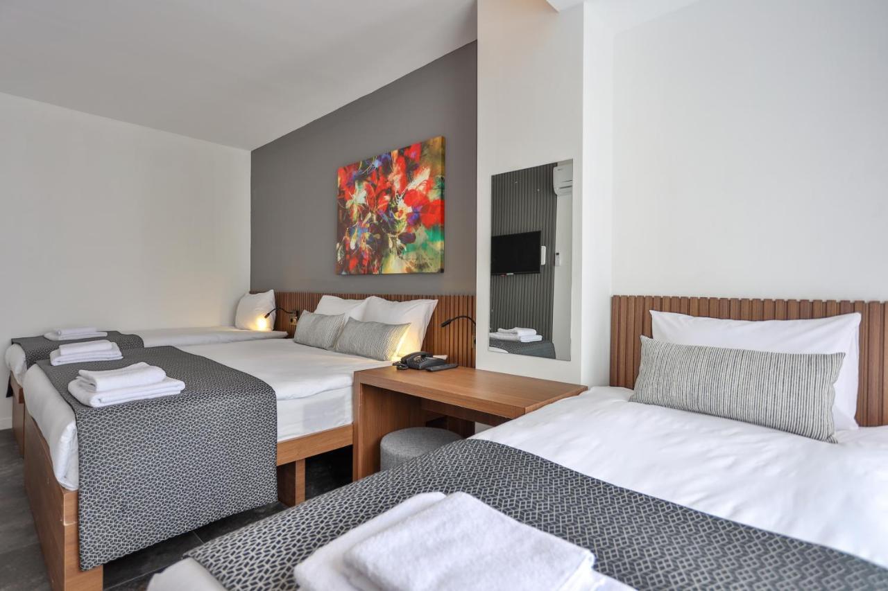 Wolf Of The City & Spa Otel