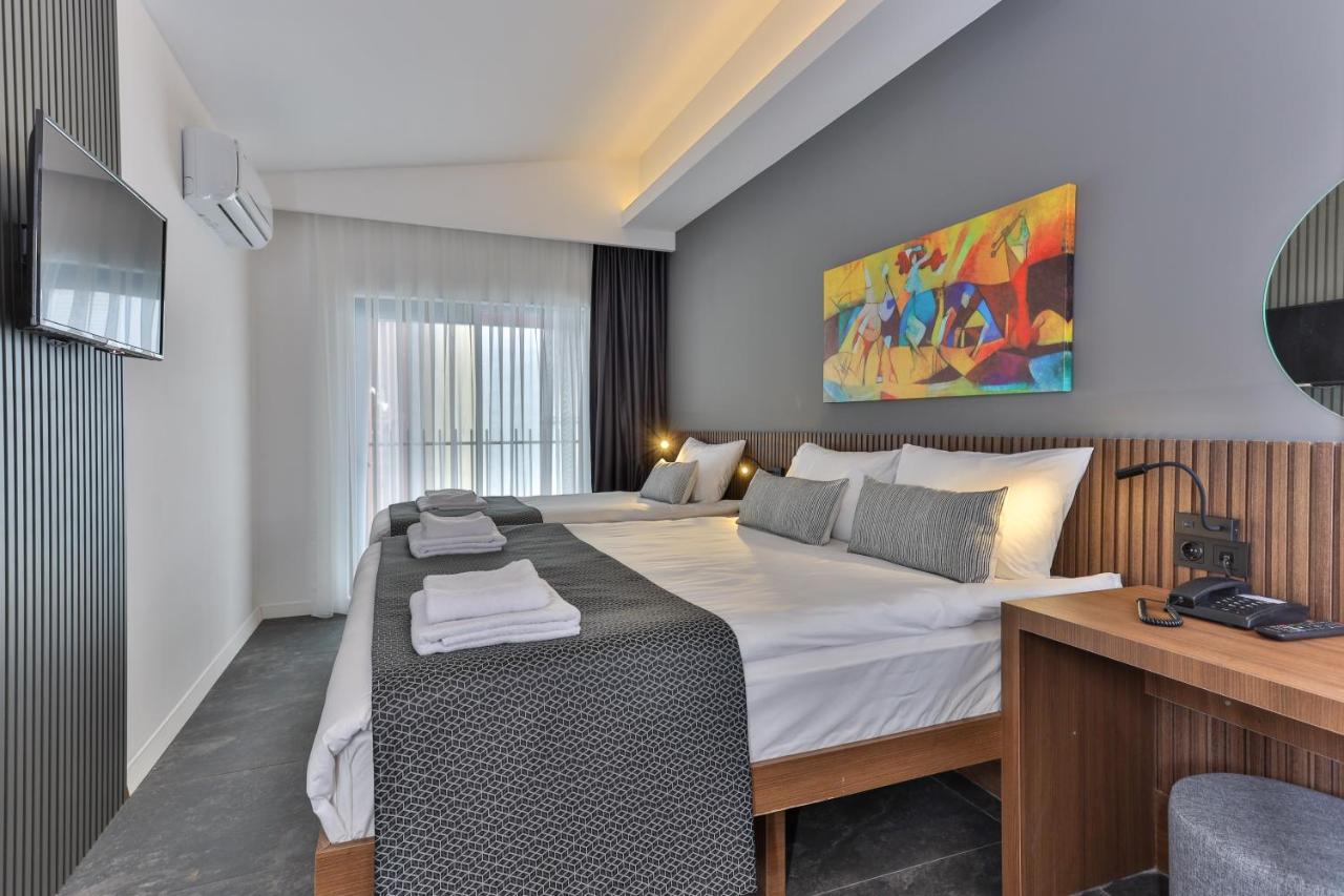 Wolf Of The City & Spa Otel
