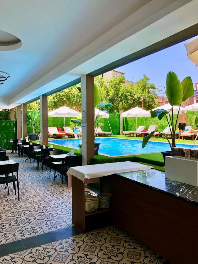 Wolf Of The City & Spa Otel *