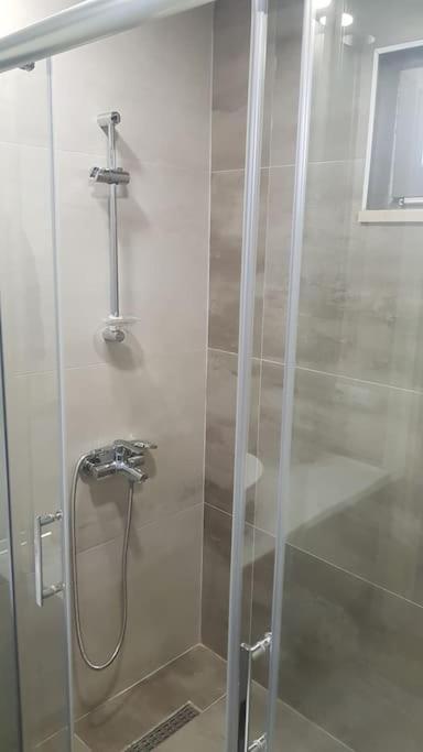 10 Location, Close To Beaches And Anywhere Daire *
