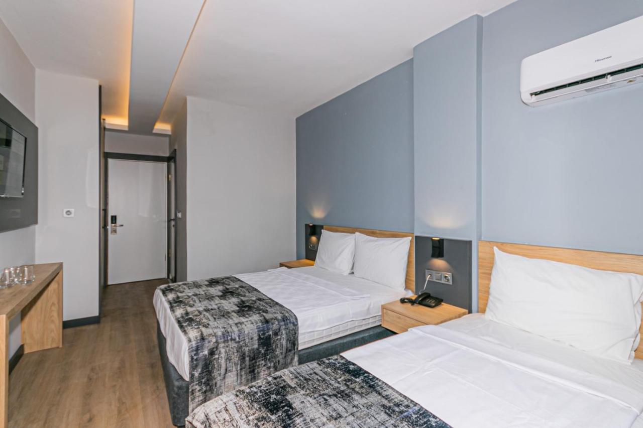 Lara World Hotel 3*