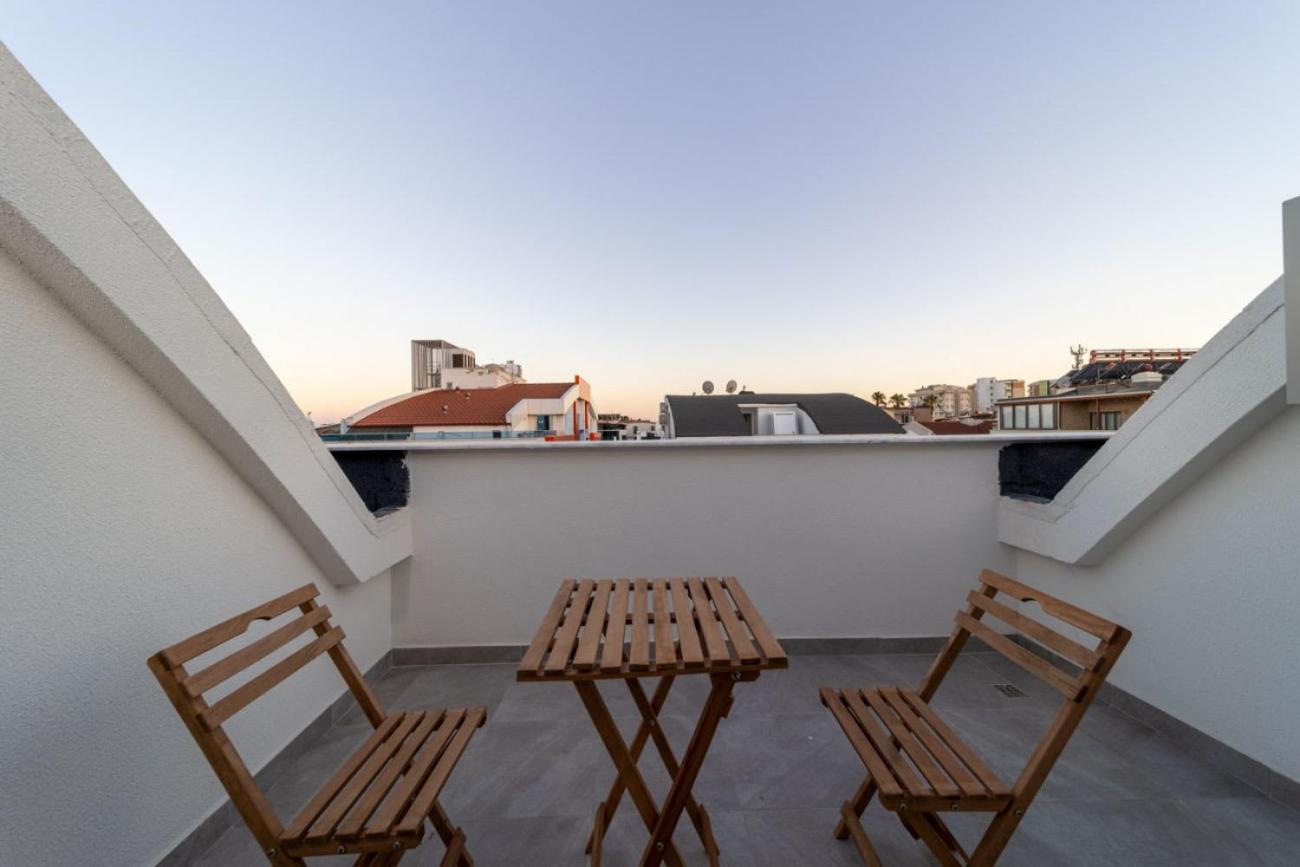 Apartment Central Flat With Terrace And View In Muratpasa