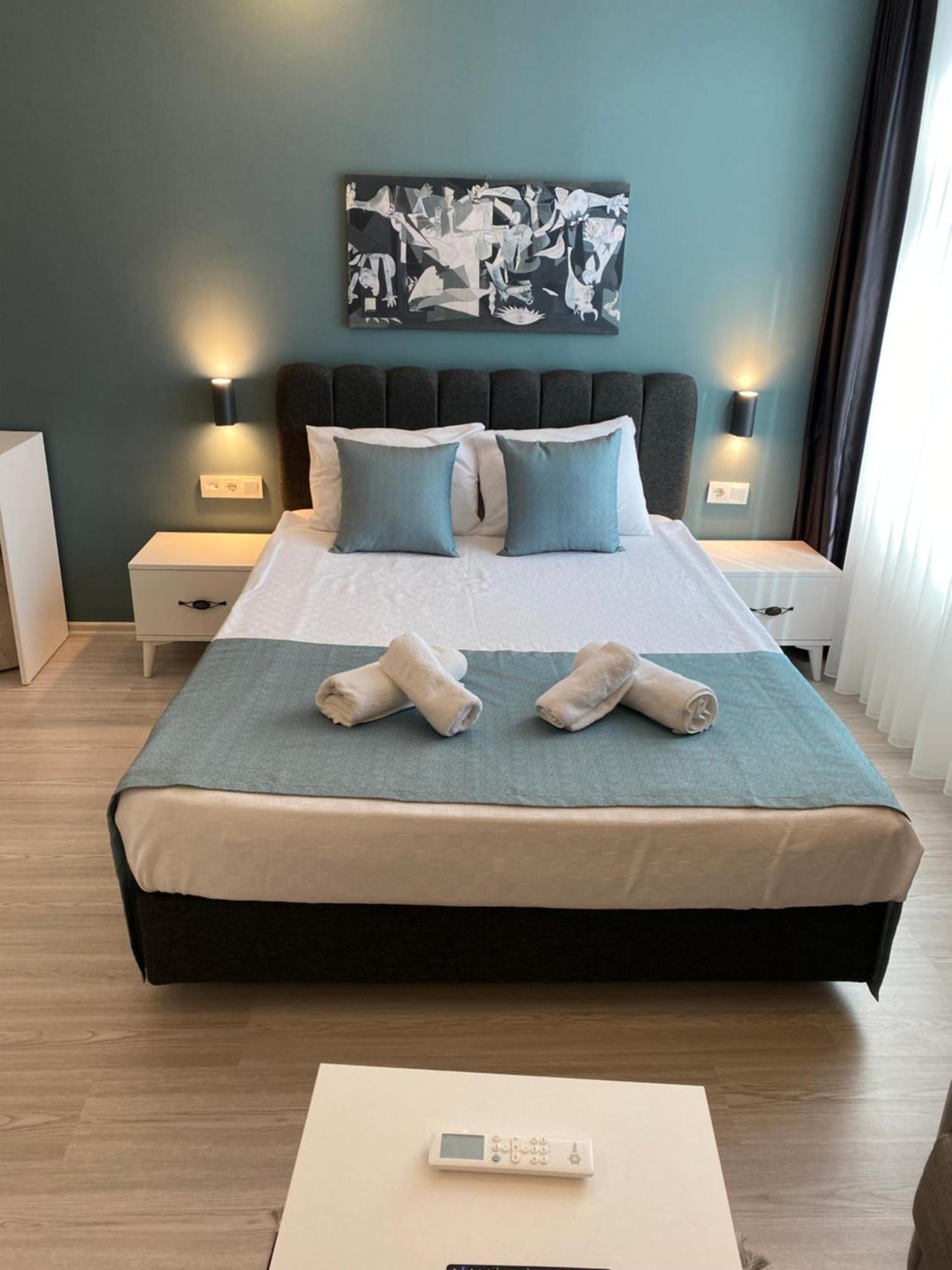 Hadrians Tower Aparthotel