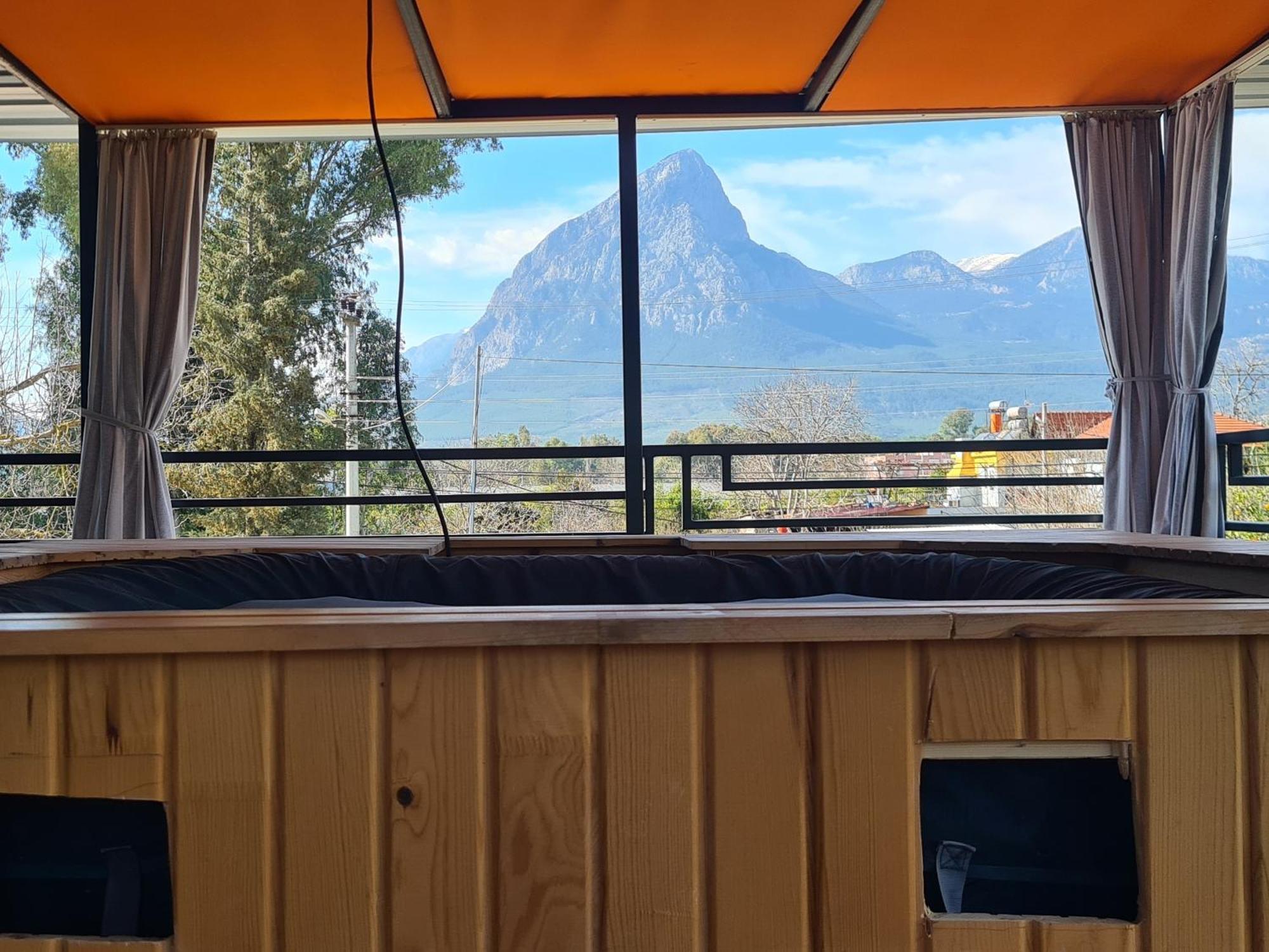 Orange House Private Garden Terrace Hot Tub Mountain Views Konyaalti Villa