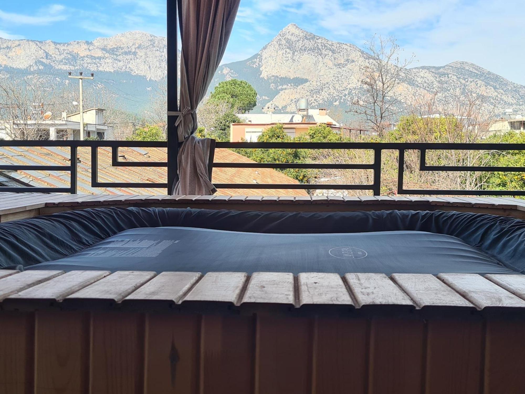 Orange House Private Garden Terrace Hot Tub Mountain Views Konyaalti
