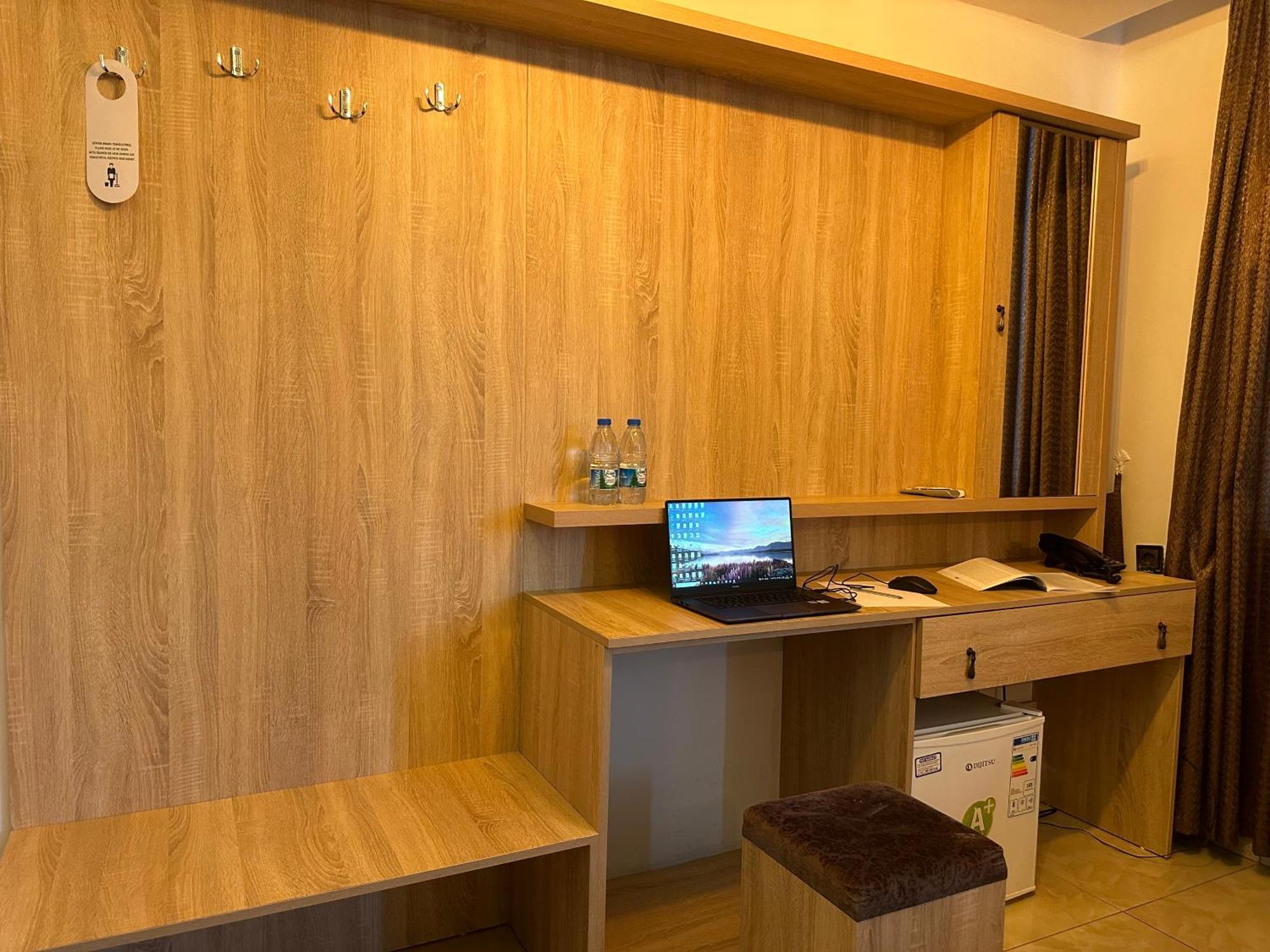 Beyondiest Hotel 3*