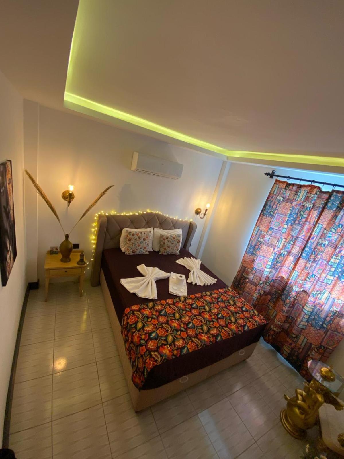 White Country Boutique Otel