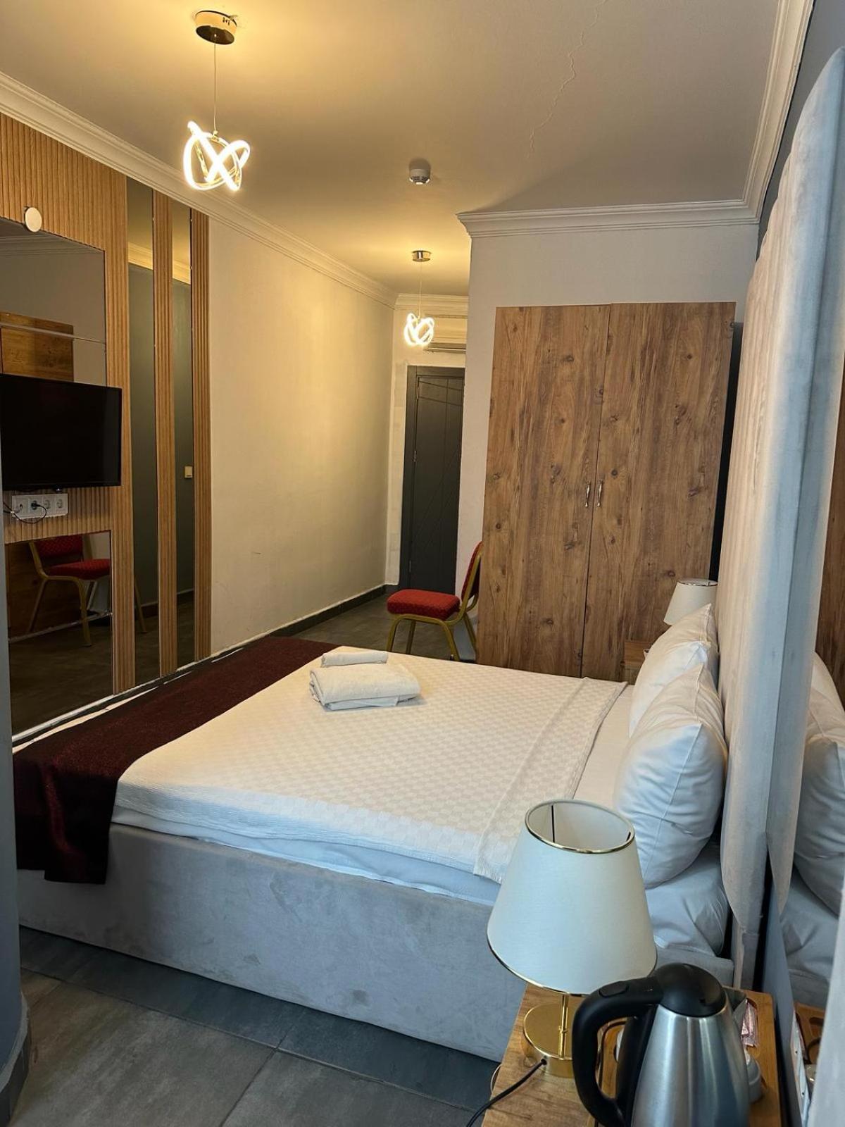 Hotel Grand Niki &