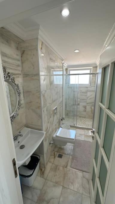 Konyaalti Denizin Ustunde Gemi Ev Apartment Antalya