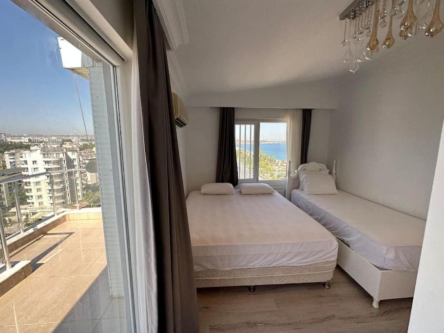 Konyaalti Denizin Ustunde Gemi Ev Apartment Antalya