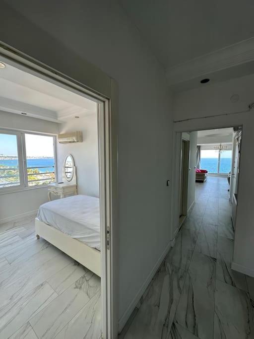 Apartment Konyaalti Denizin Ustunde Gemi Ev Antalya