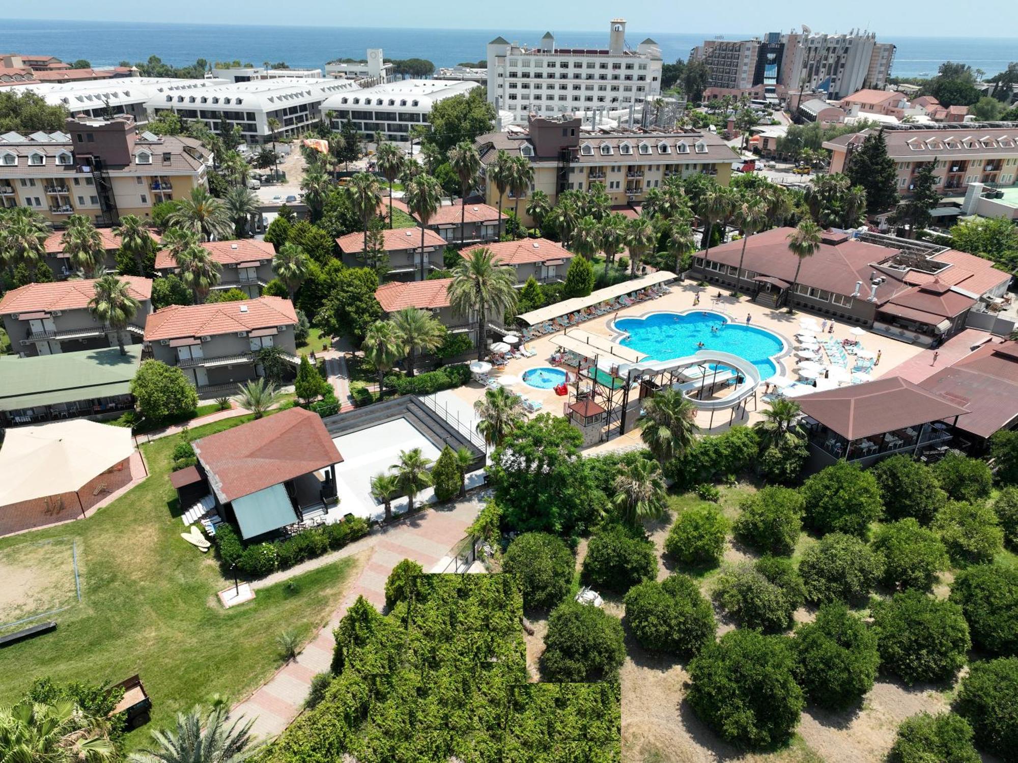 Mir'amor Garden Hotel