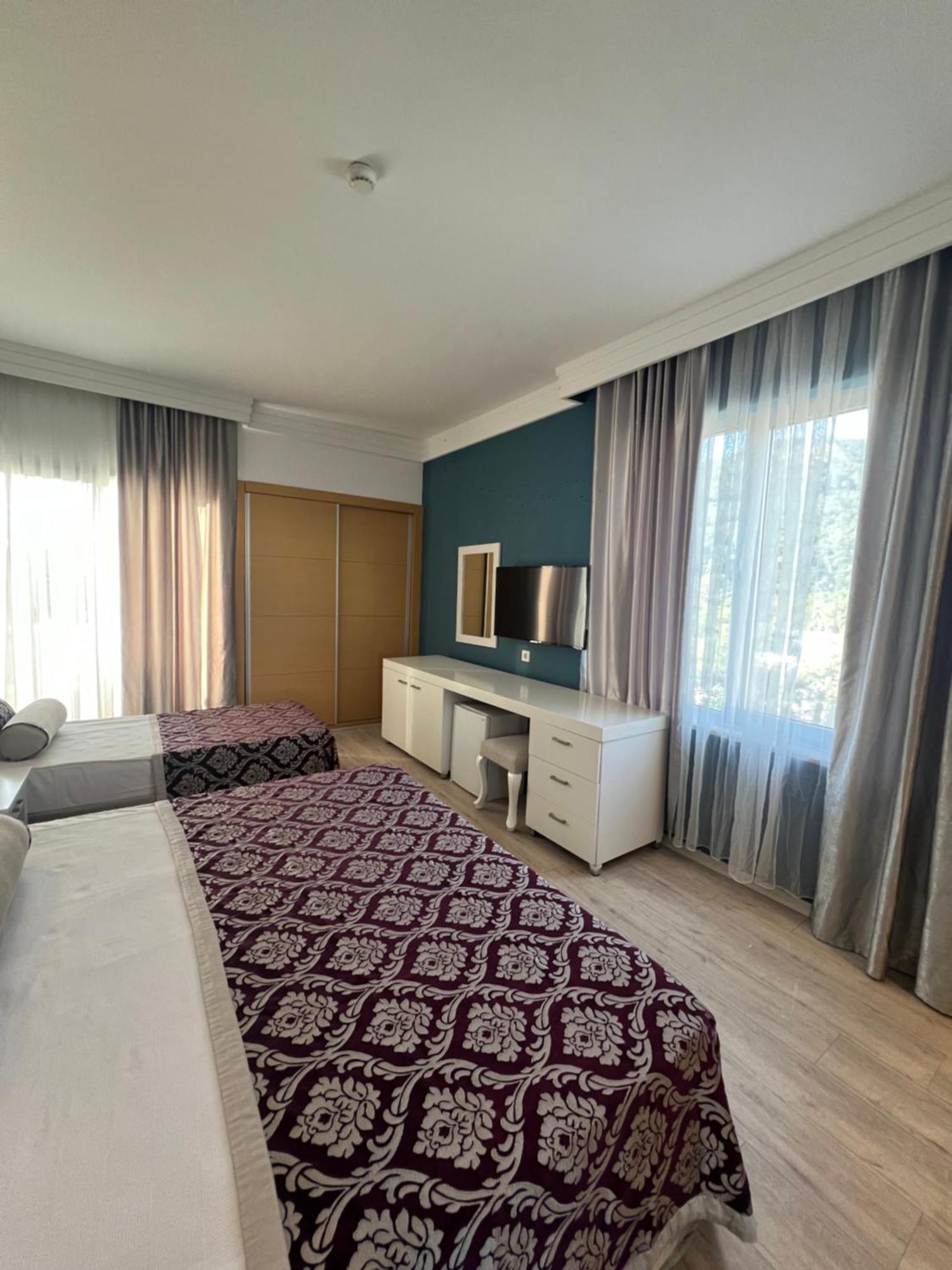 Sl La Perla Kemer Resort *