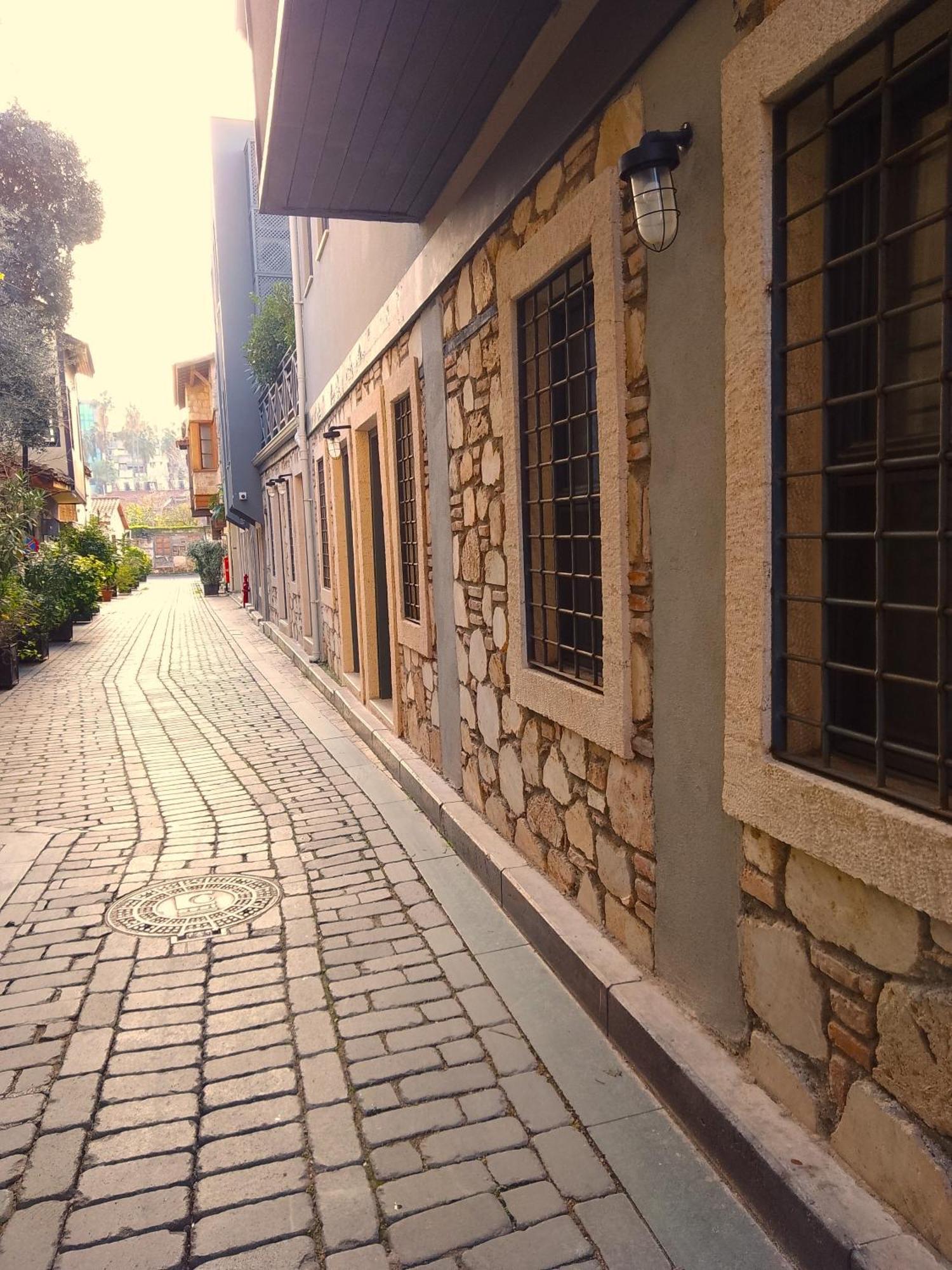 Chic Garden Flat With Patio Near Hadrian's Gate Apartment *