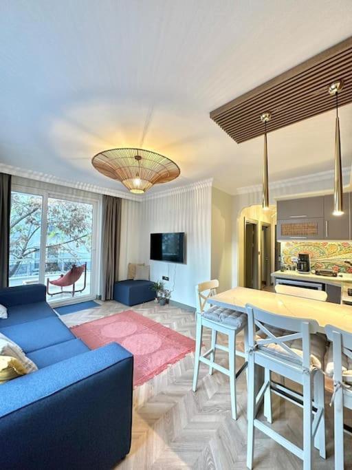 Apartment No:6 Luxury Comfort Art House *