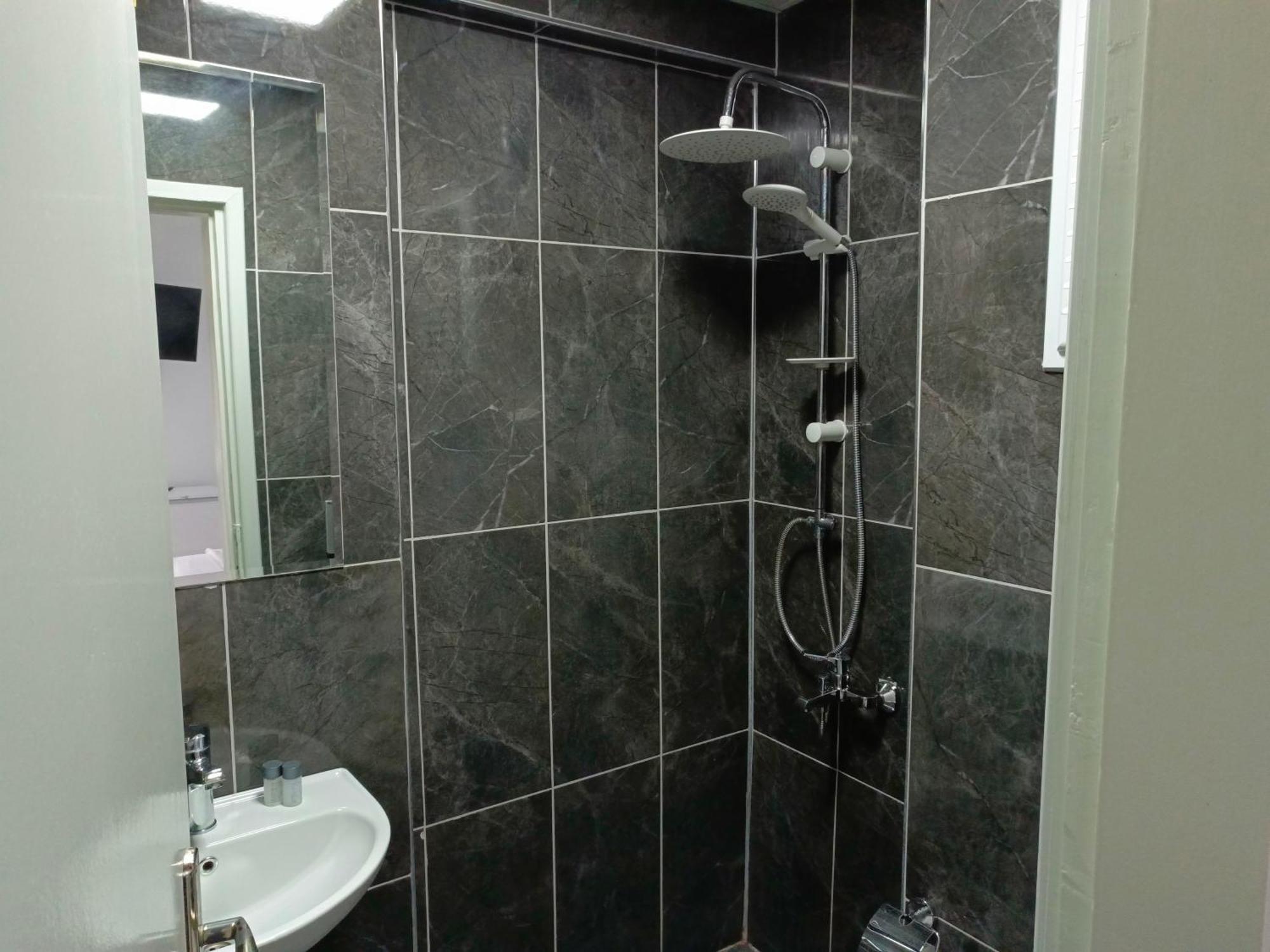Begumhan Otel *