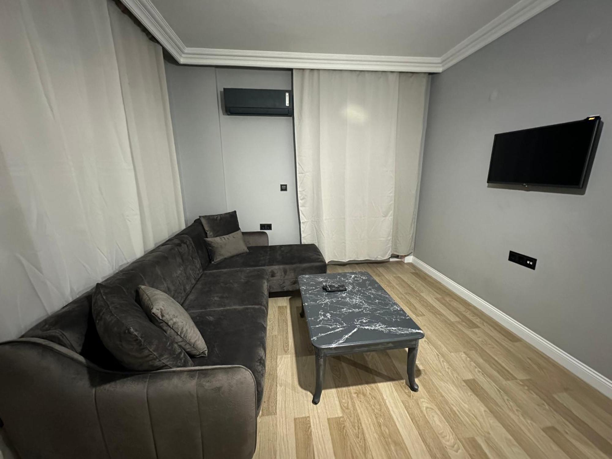 Apartment Tas Homes *