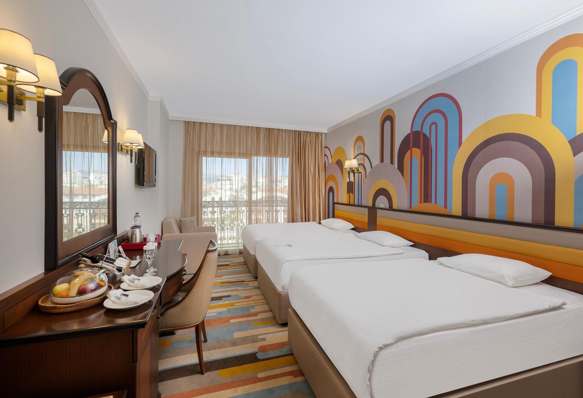 Megasaray Westbeach Hotel 5*