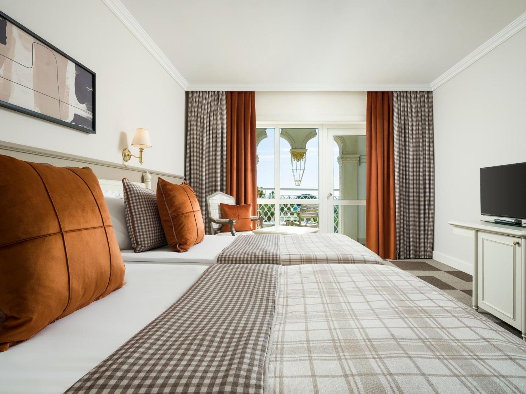 Kremlin Palace 5* Antalya
