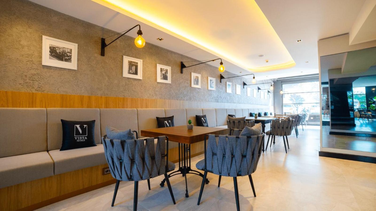Lara Vista Suits & Spa Hotel