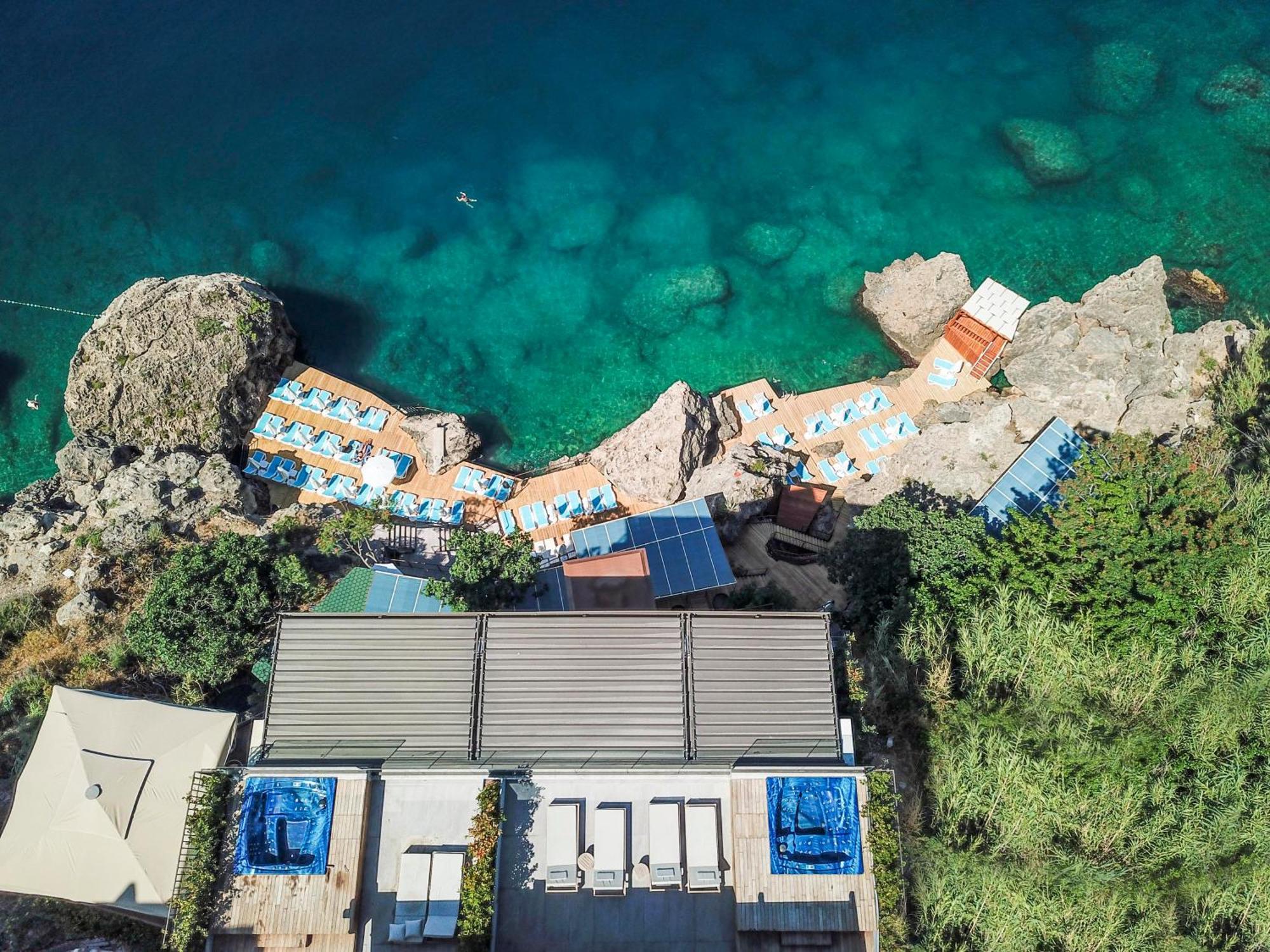 Sea Town Utku Apartment Antalya