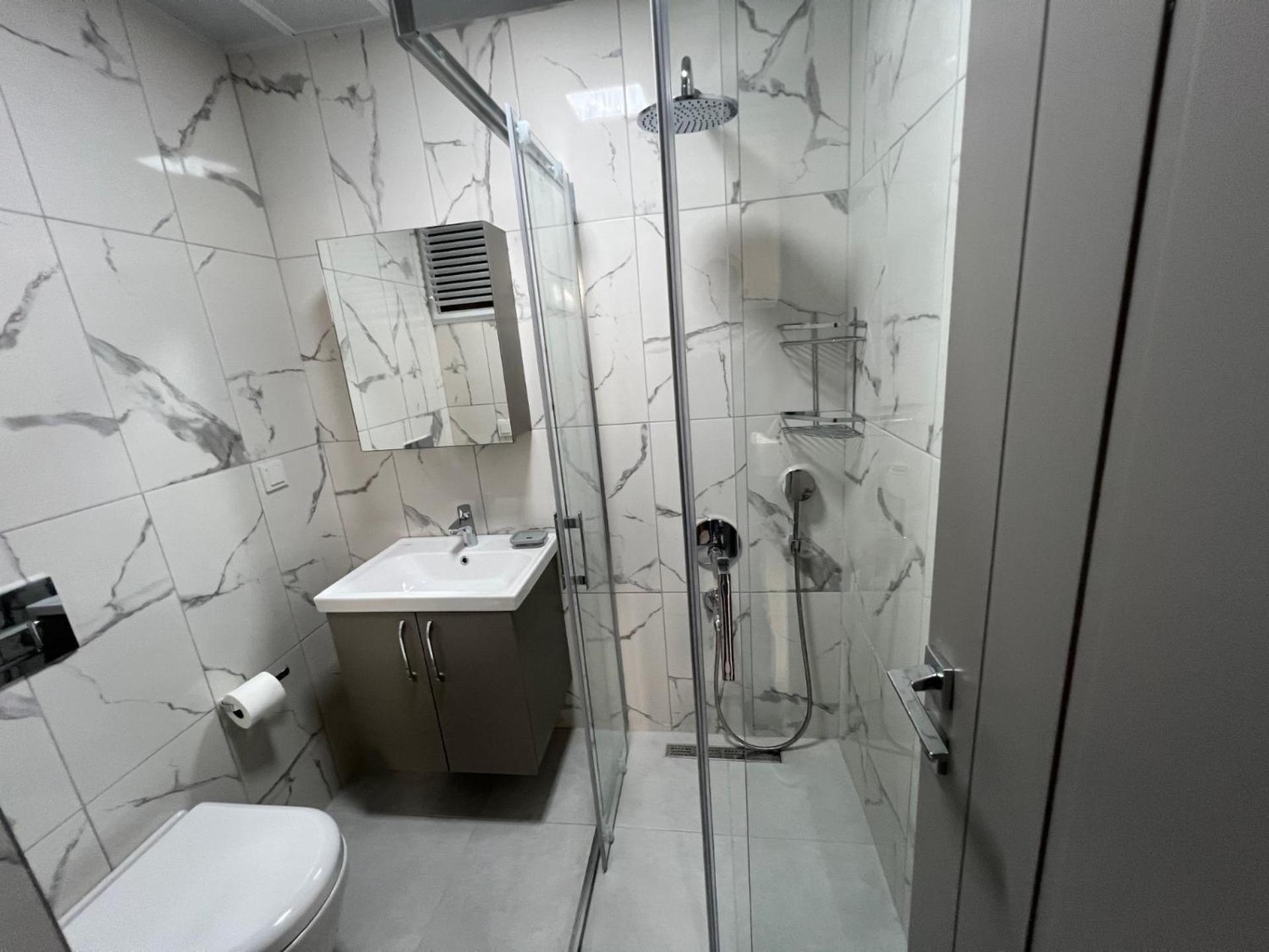 Elit Hotel *