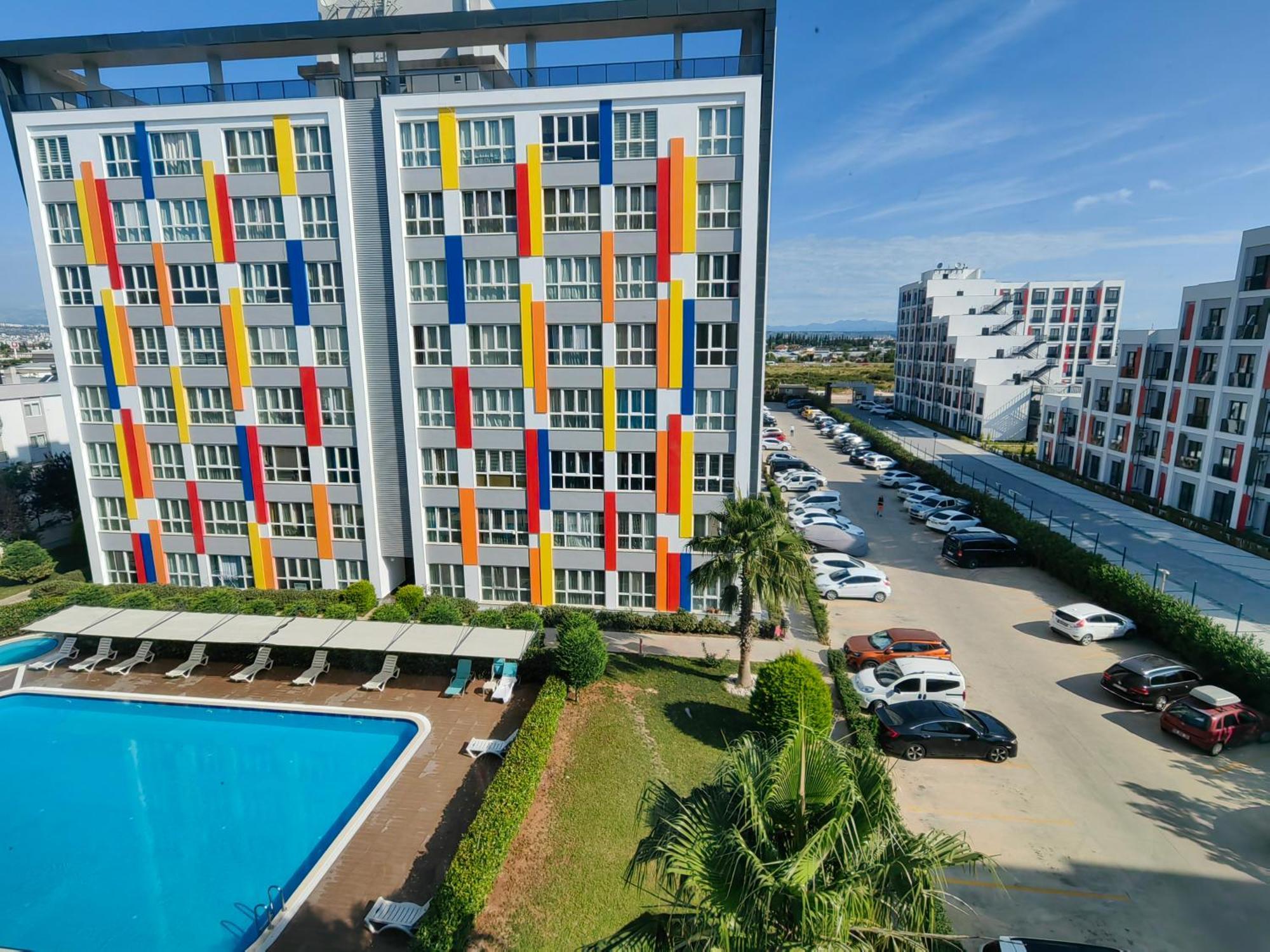 Selin's With Pool View Apartment
