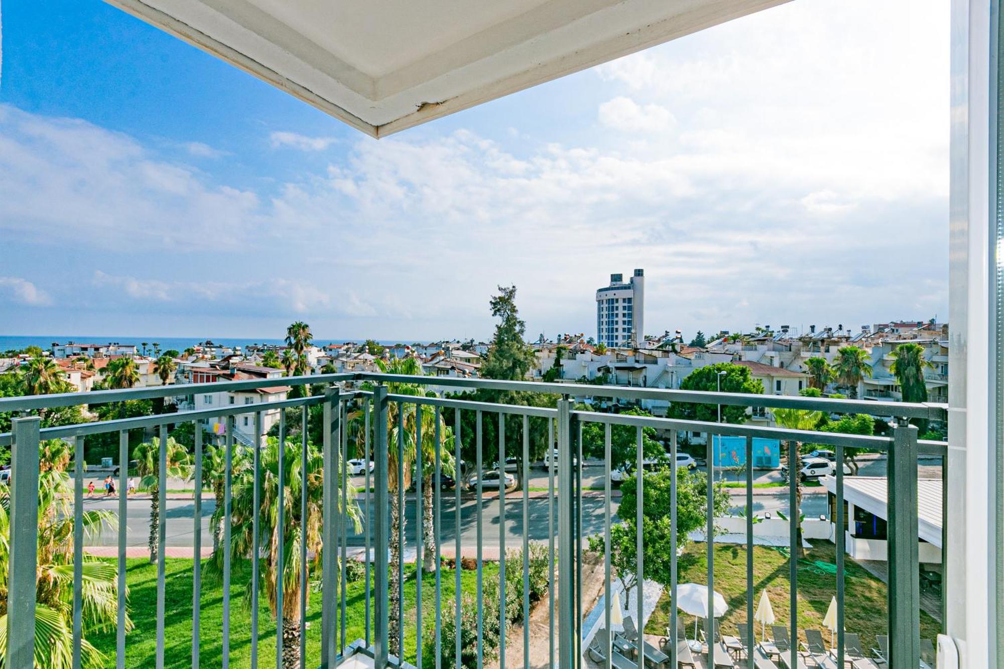Lara World Hotel Antalya