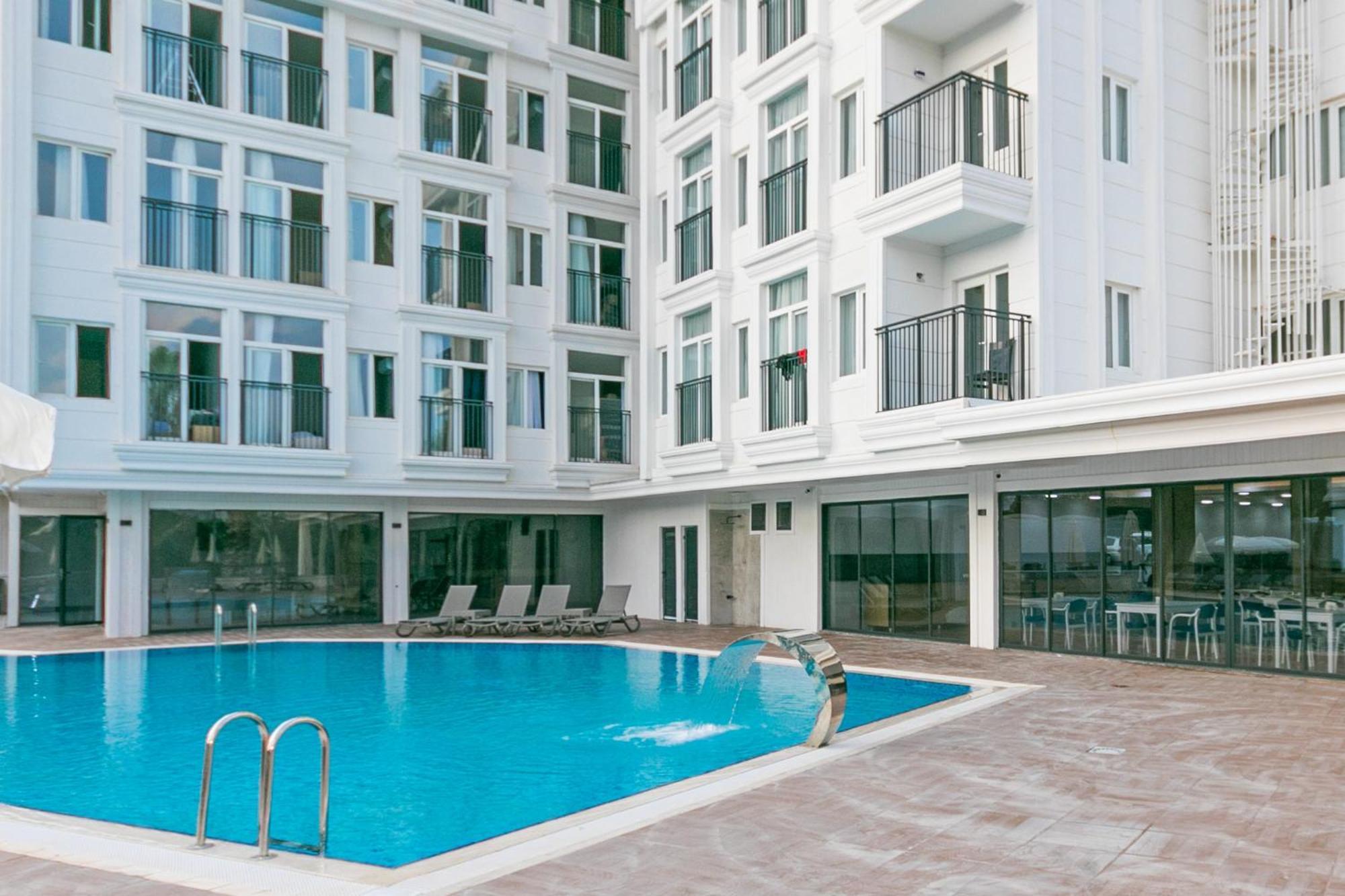 Lara World Hotel