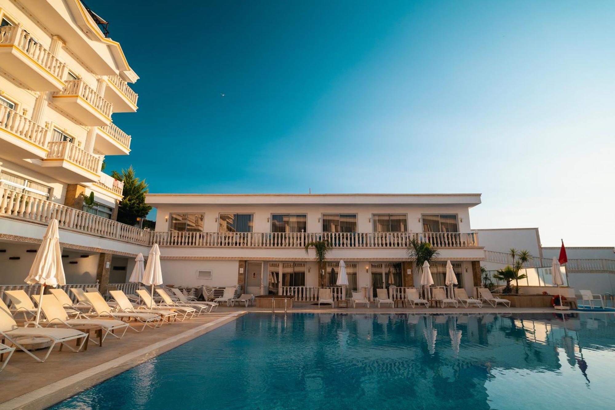 Sl La Perla Kemer Resort *