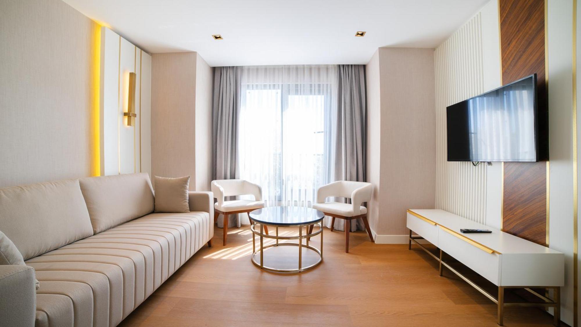 Lara Vista Suits & Spa Hotel *