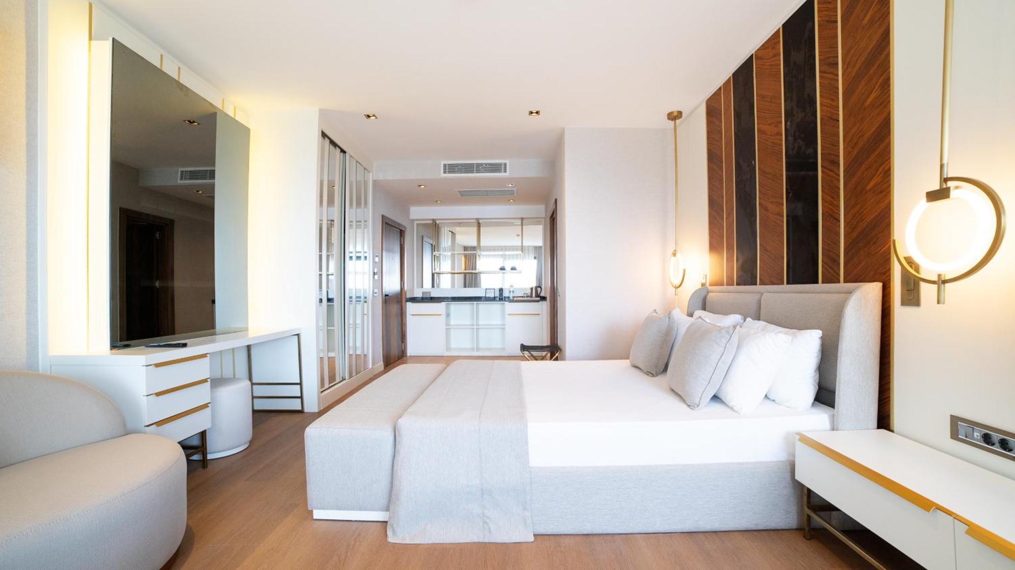 Hotel Lara Vista Suits & Spa