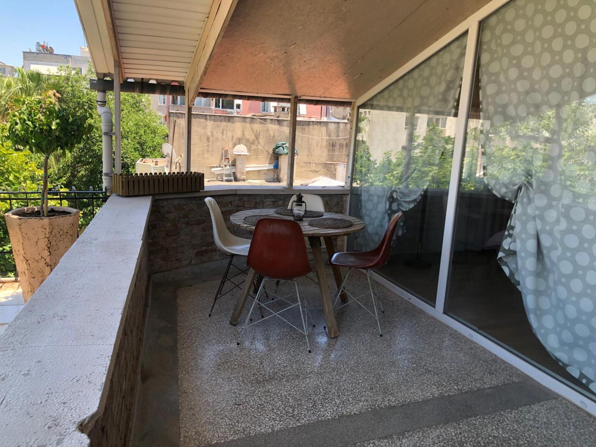 Homestay Tarihi Kaleici Muhtesem Dizayn Huzurlu Keyifli Teras Keyifli Oezel Ev