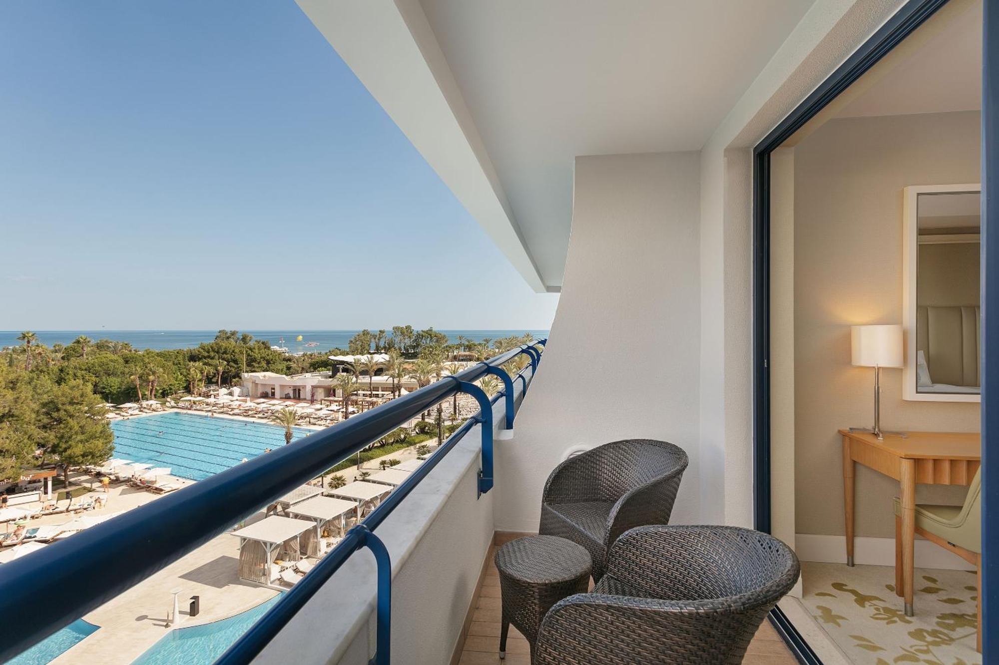 Titanic Lara Resort 5*