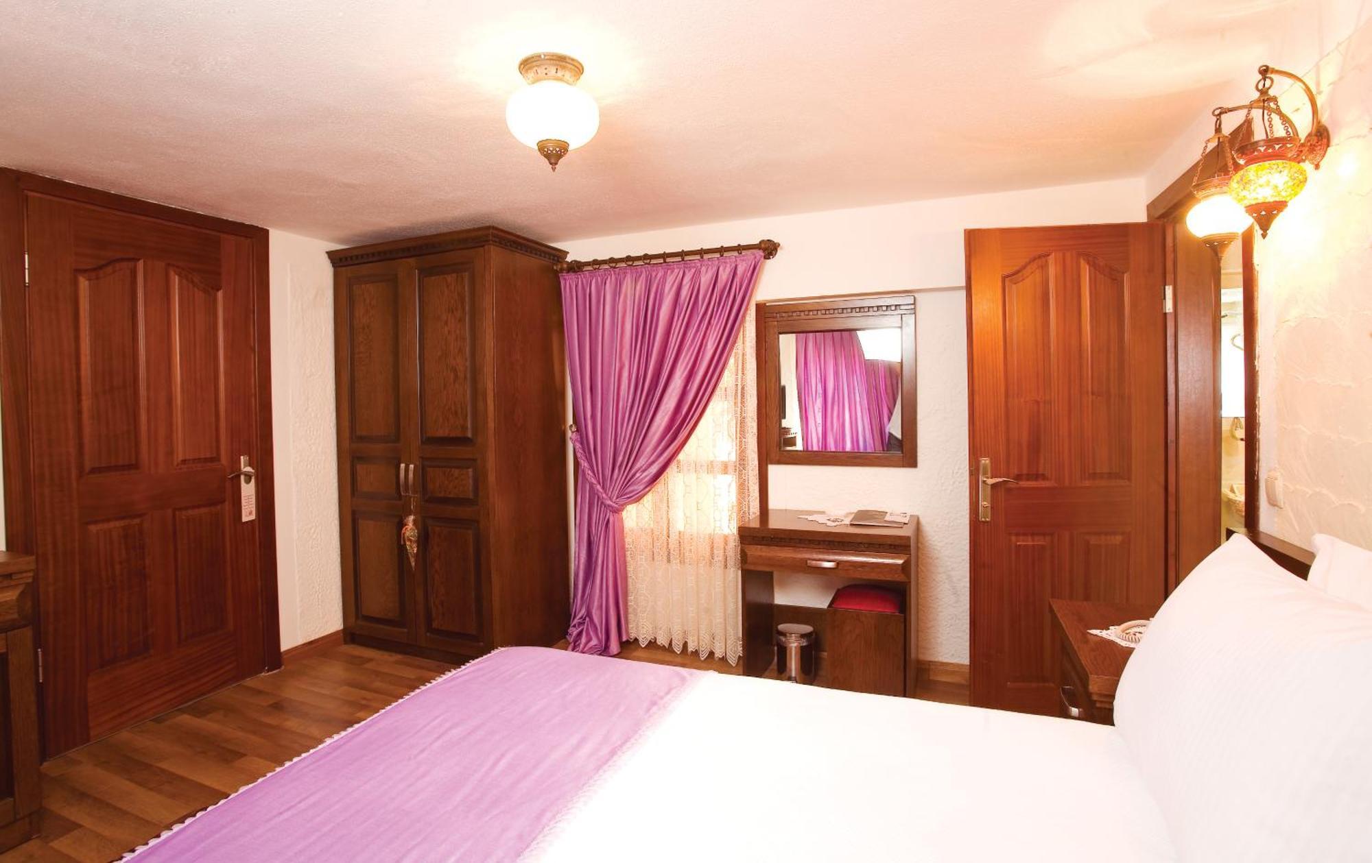 Hotel Cicerone 4*