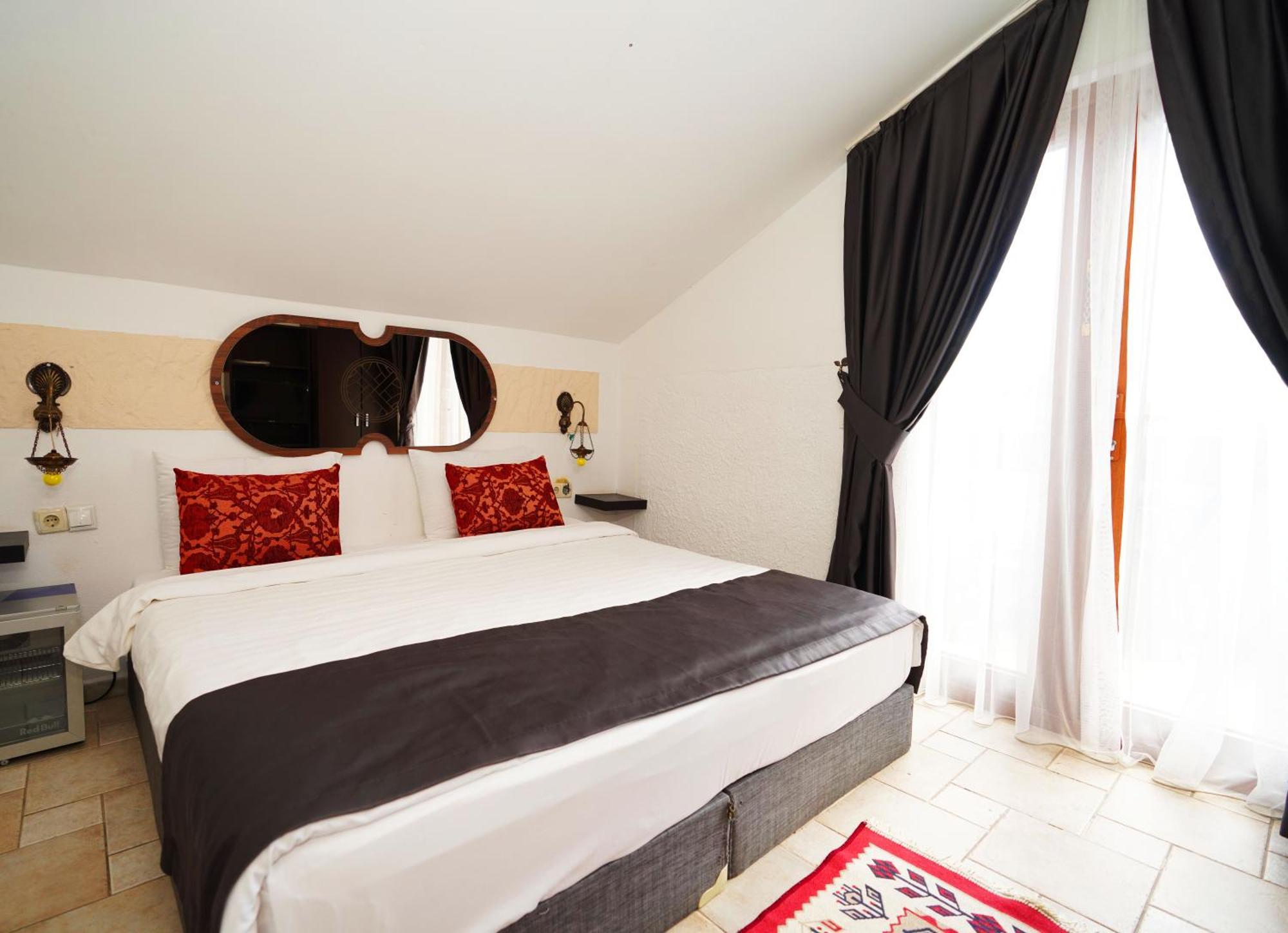 Hotel Cicerone 4*