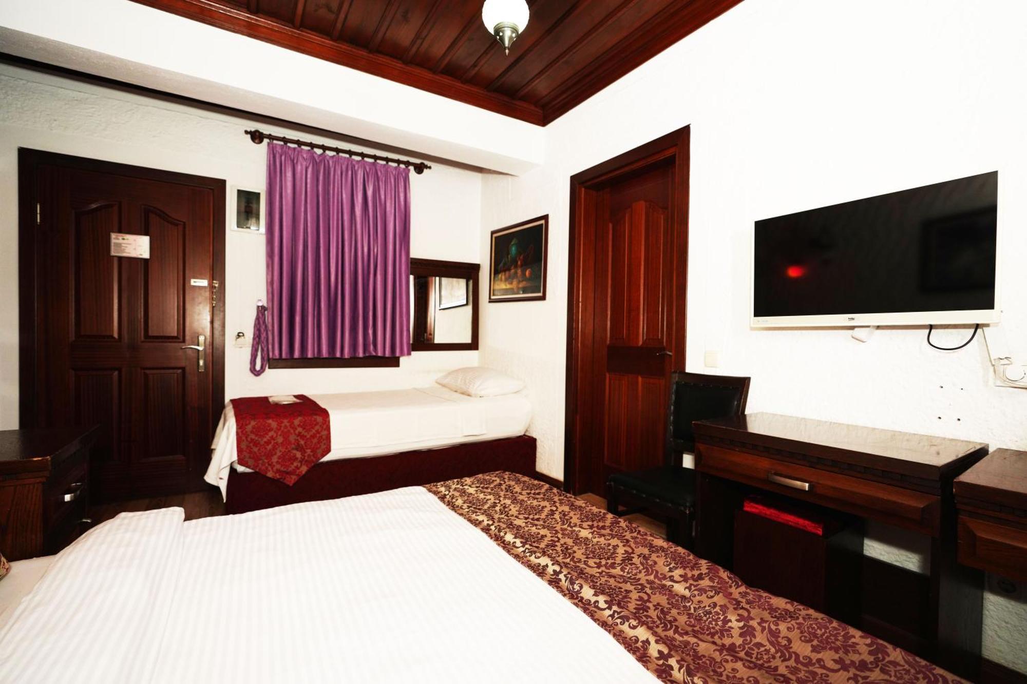 Cicerone Hotel 4*