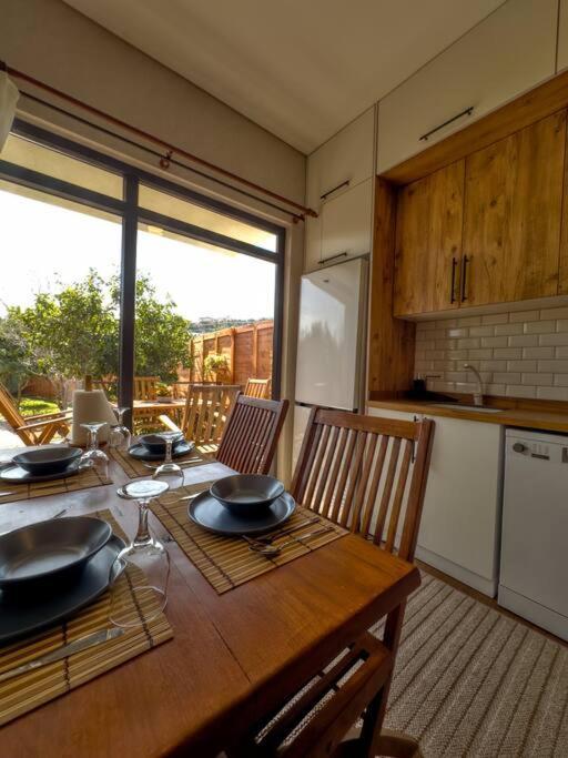Stylish Garden Retreat, Ultimate Relaxation Holiday home *