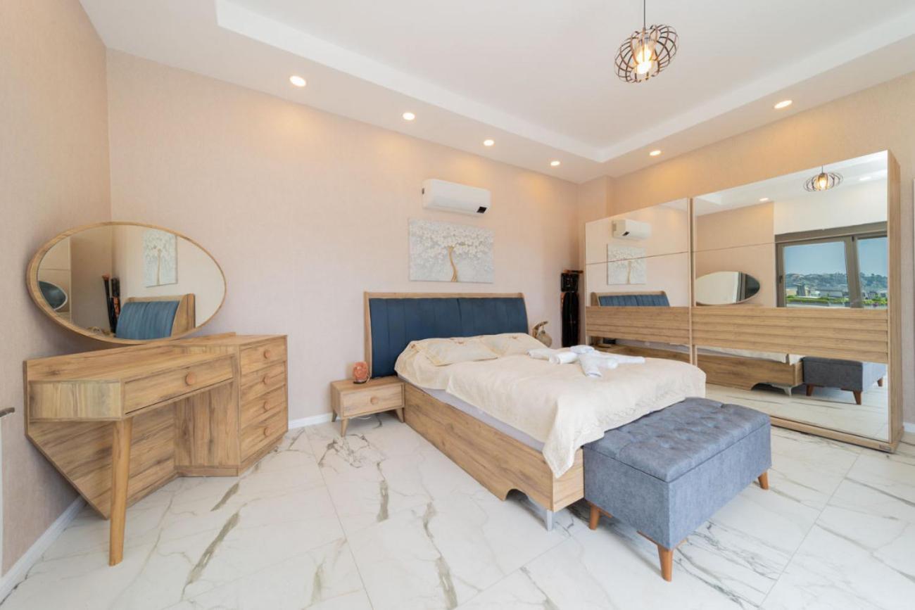 Luxury With Private Pool Close To Lara Beach Antalya
