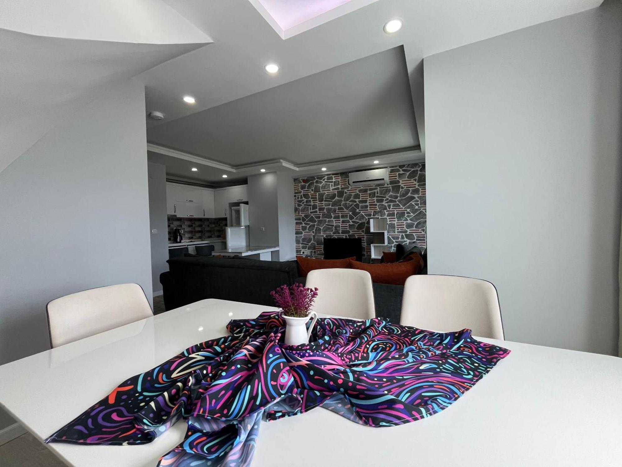 Gardenya Lara Hotel *