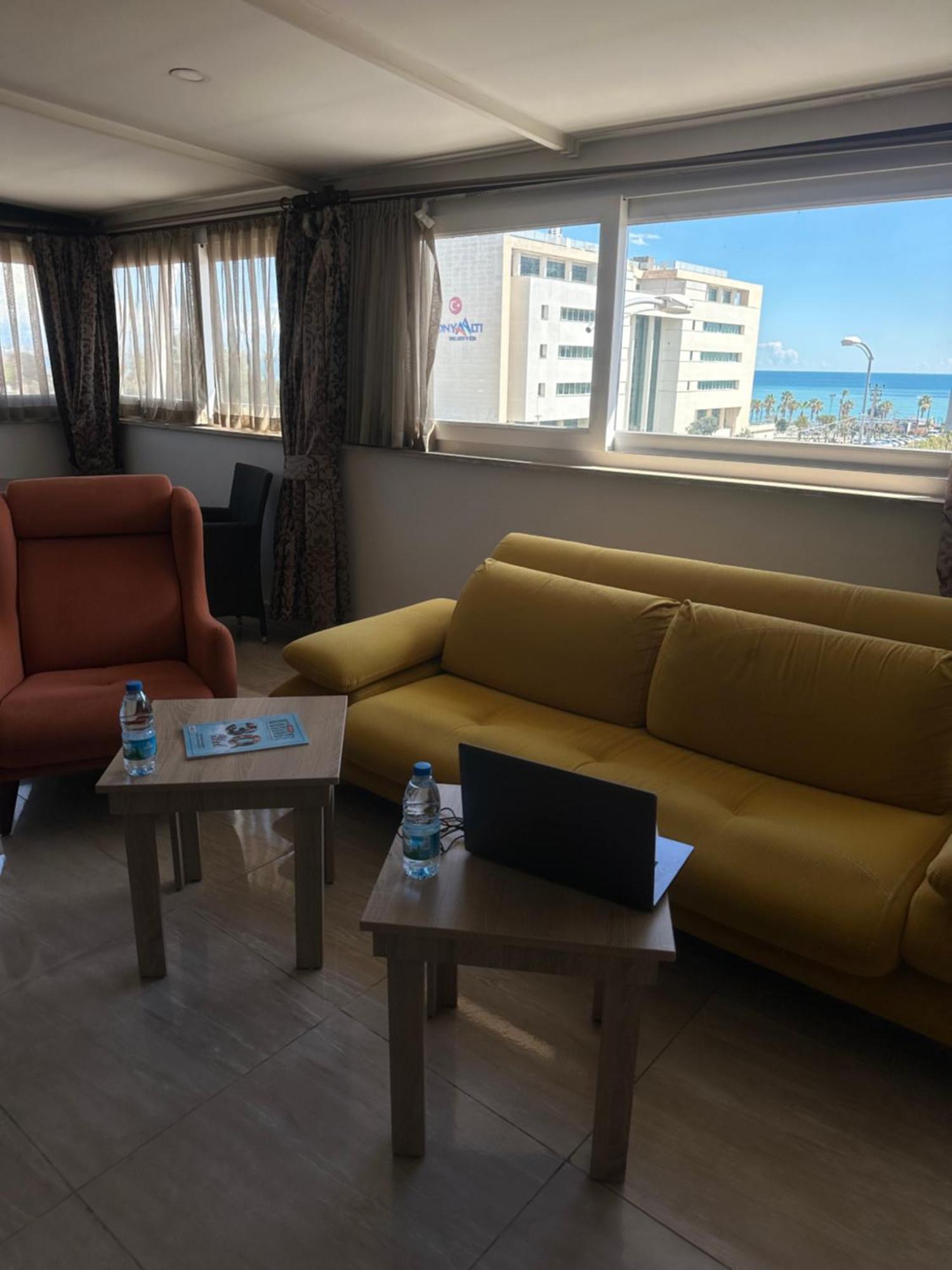 Beyondiest Hotel 3*